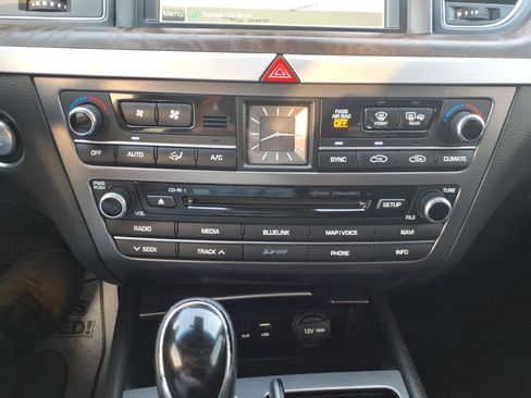 Used 2015 Hyundai Genesis 5.0 image 15
