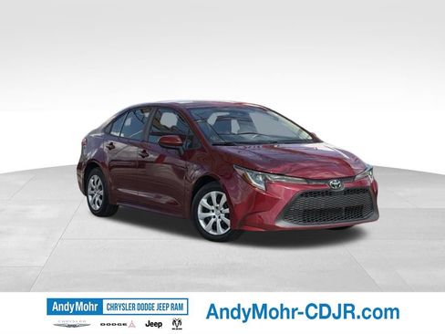 Used 2022 Toyota Corolla LE FWD image 1