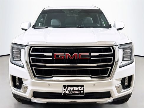 Used 2021 GMC Yukon SLT image 2