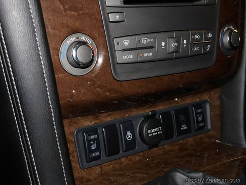 Used 2016 INFINITI QX80 4WD image 22