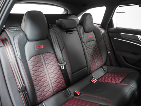 New 2025 Audi RS 6 performance image 10