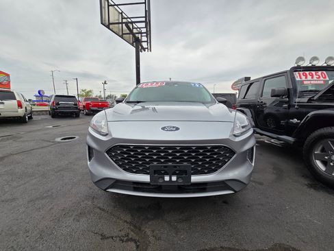 Used 2022 Ford Escape SE w/ Convenience Package image 3