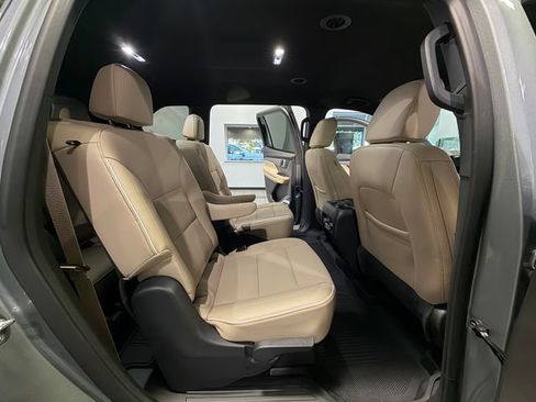 Used 2026 Buick Enclave Preferred FWD image 15