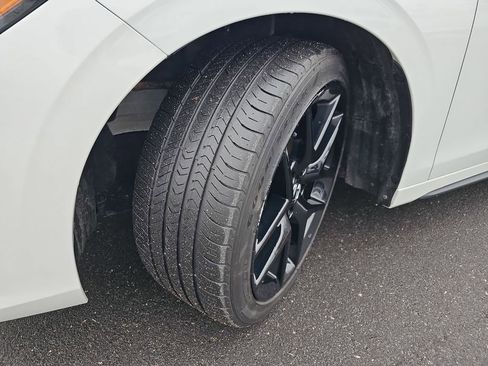 Used 2024 Honda Civic Sport image 29