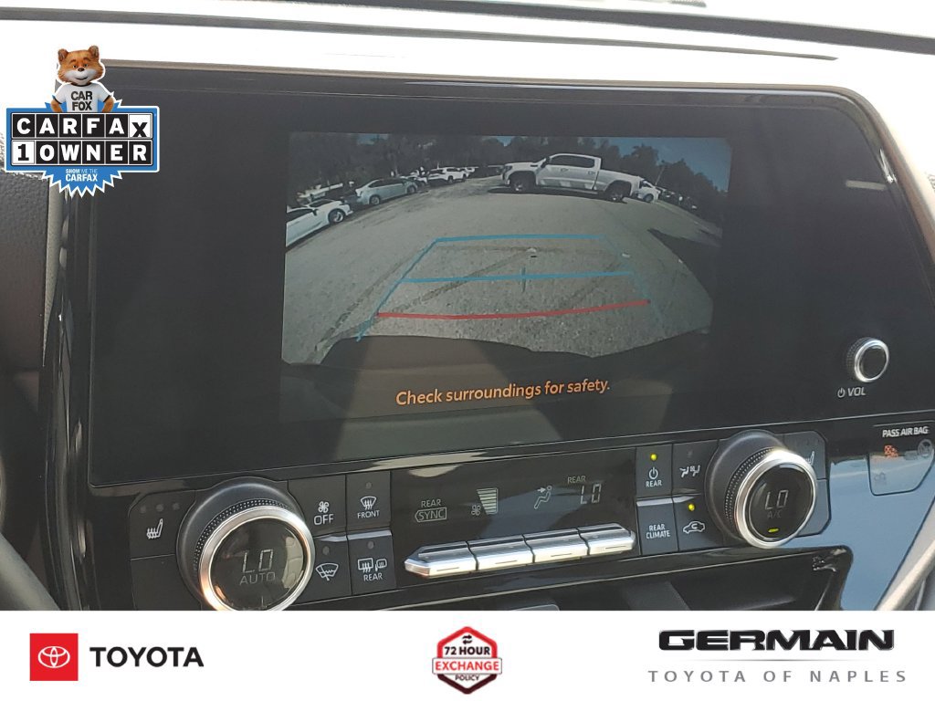 Used 2023 Toyota Highlander XLE FWD image 27