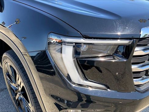 Used 2024 GMC Acadia Elevation w/ Trailering Package FWD image 26