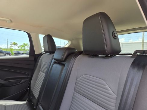 Used 2017 Ford Escape SE w/ SE Sport Appearance Package AWD/4WD image 22