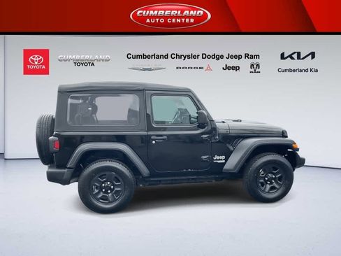Used 2020 Jeep Wrangler Sport image 9