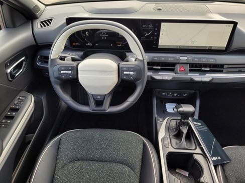 New 2025 Kia K4 GT-Line Turbo w/ GT-Line Sunroof Package FWD image 14