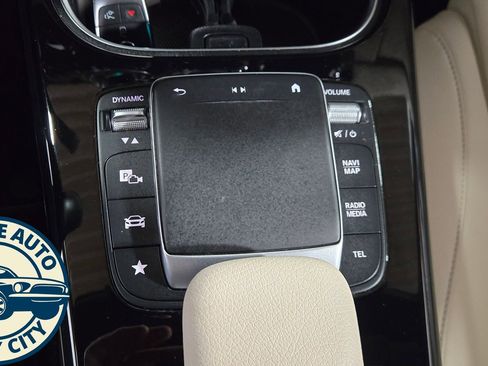 Used 2022 Mercedes-Benz A 220 w/ Premium Package image 18