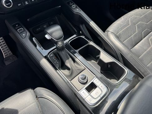 Certified 2022 Kia Telluride SX w/ SX Prestige Package AWD/4WD image 25