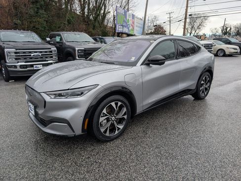 Certified 2021 Ford Mustang Mach-E Premium image 2