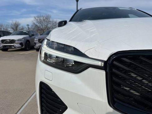 New 2026 Volvo XC60 B5 Plus w/ Climate Package image 10