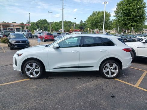 Used 2025 Audi Q5 Premium Plus AWD/4WD image 7
