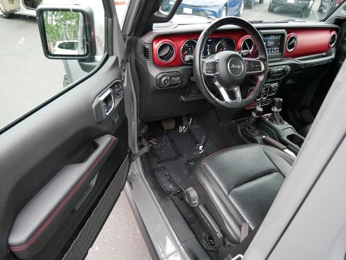 Used 2021 Jeep Wrangler Unlimited Rubicon w/ Cold Weather Group AWD/4WD image 12