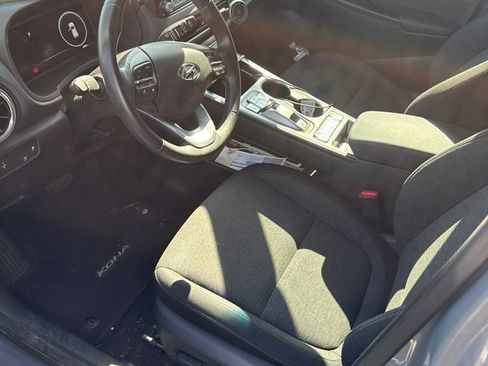 Used 2023 Hyundai Kona SEL FWD image 7