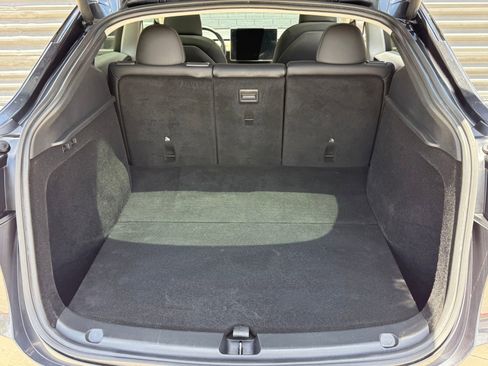 Used 2024 Tesla Model Y Long Range RWD image 27