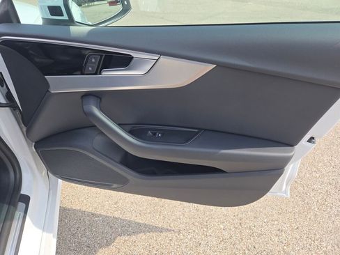 Used 2025 Audi A5 2.0T Premium Plus image 5