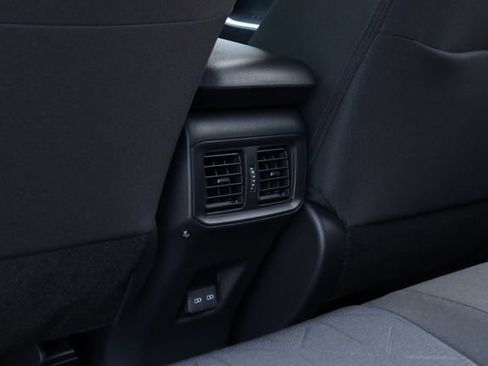 Used 2025 Toyota RAV4 XLE image 10