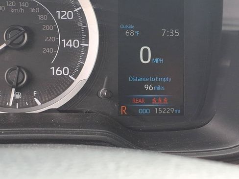 Used 2022 Toyota Corolla LE w/ LE Convenience Package FWD image 20