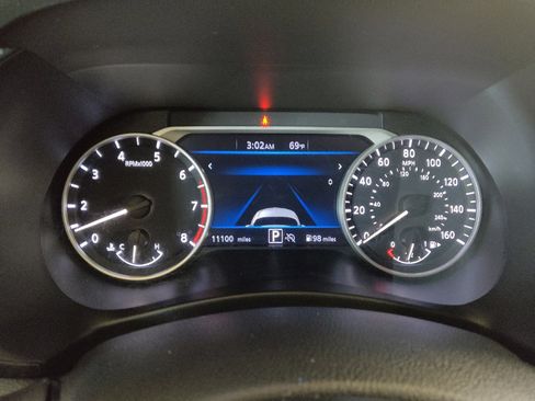 Used 2024 Nissan Sentra SV FWD image 23