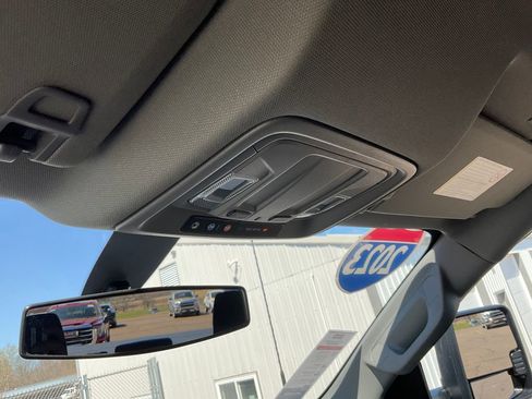 Used 2023 Chevrolet Silverado 2500 LT w/ Convenience Package image 15