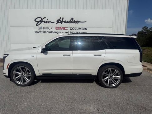 Used 2025 Cadillac Escalade Sport w/ Touring Package AWD/4WD image 2