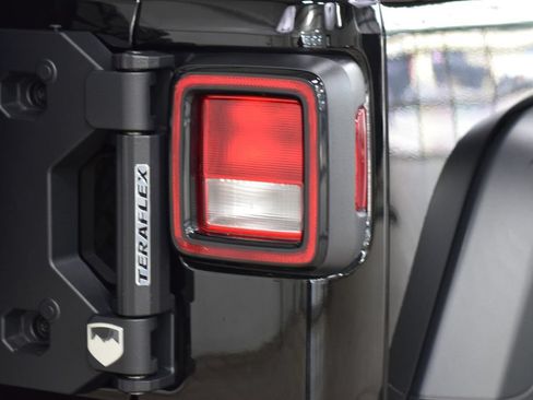 Used 2026 Jeep Wrangler Unlimited Sport AWD/4WD image 18