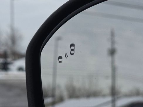 Used 2020 Ford Fusion SE image 31