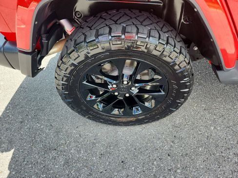 Used 2021 Jeep Wrangler Unlimited Sahara w/ Cold Weather Group AWD/4WD image 5