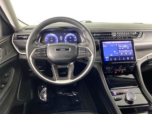 Used 2021 Jeep Grand Cherokee L Limited AWD/4WD image 19