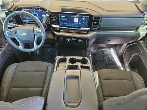 Used 2024 Chevrolet Silverado 1500 LT image 20