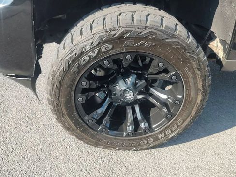 Used 2015 Chevrolet Silverado 2500 High Country w/ Duramax Plus Package AWD/4WD image 18