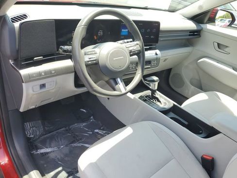 Certified 2024 Hyundai Kona SEL AWD/4WD image 8