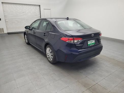 Used 2022 Toyota Corolla LE image 5
