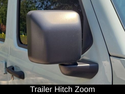 Used 2023 Jeep Gladiator Rubicon w/ Trailer Tow Package AWD/4WD image 13