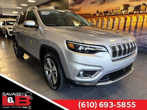 Certified 2019 Jeep Cherokee Limited w/ Luxury Group AWD/4WD image 1