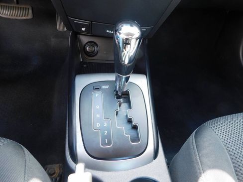 Used 2009 Hyundai Elantra w/ Premium-Sport Pkg 2 FWD image 13