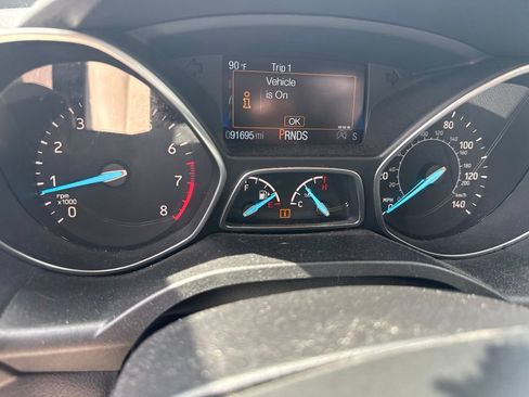 Used 2018 Ford Escape SEL w/ SEL Sport Appearance Package AWD/4WD image 16