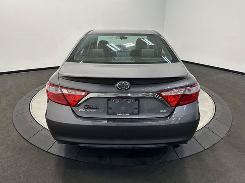 Used 2017 Toyota Camry SE FWD image 6