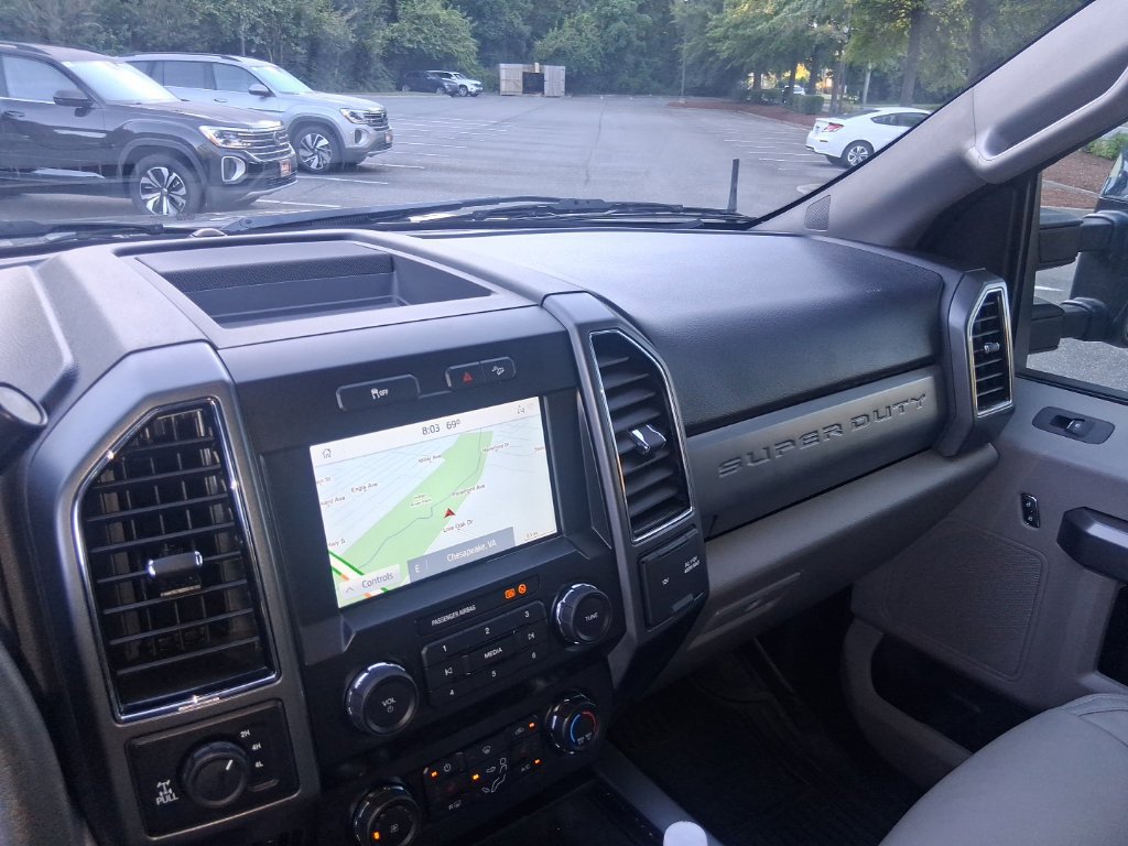 Used 2021 Ford F250 XLT w/ XLT Premium Package AWD/4WD image 12