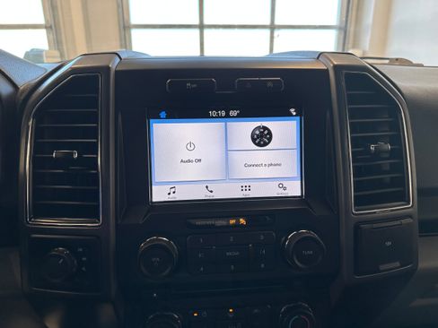 Used 2018 Ford F150 XLT w/ Equipment Group 302A Luxury image 18