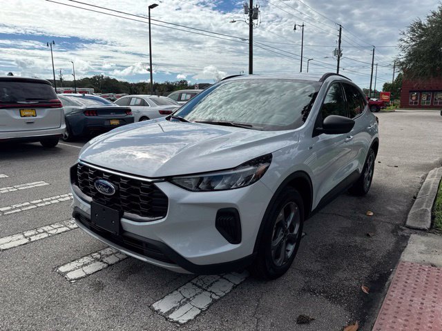 Used 2025 Ford Escape ST-Line AWD/4WD image 4
