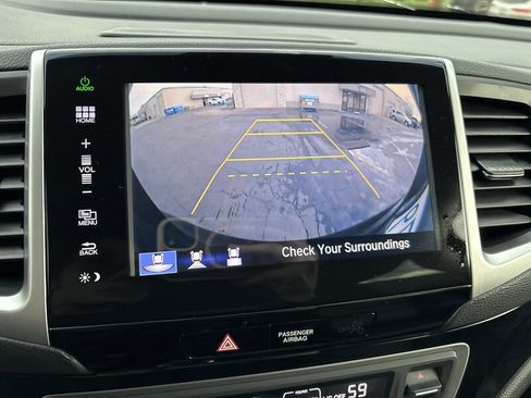 Used 2016 Honda Pilot Touring image 51