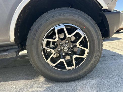 Used 2022 Ford Bronco Outer Banks AWD/4WD image 4