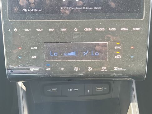 Used 2024 Hyundai Tucson Limited image 22