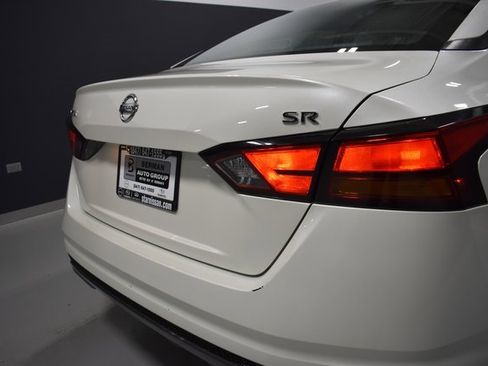 Used 2019 Nissan Altima 2.5 SR image 12