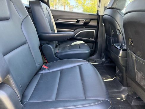 Used 2024 Kia Telluride S w/ S Sunroof Package image 10