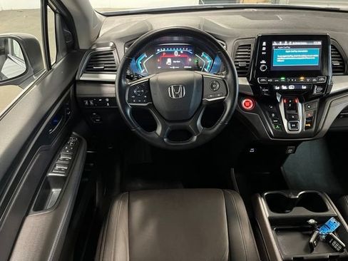 Used 2023 Honda Odyssey EX-L image 16