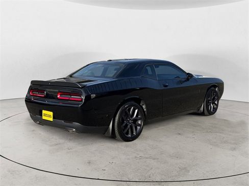 Used 2020 Dodge Challenger SXT w/ Blacktop Package image 5